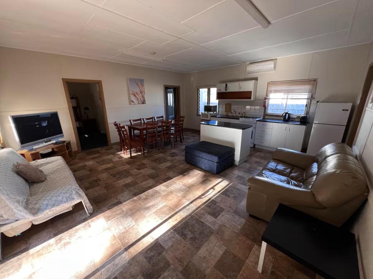 Kickback Cottages Lakes Entrance Buitenkant foto