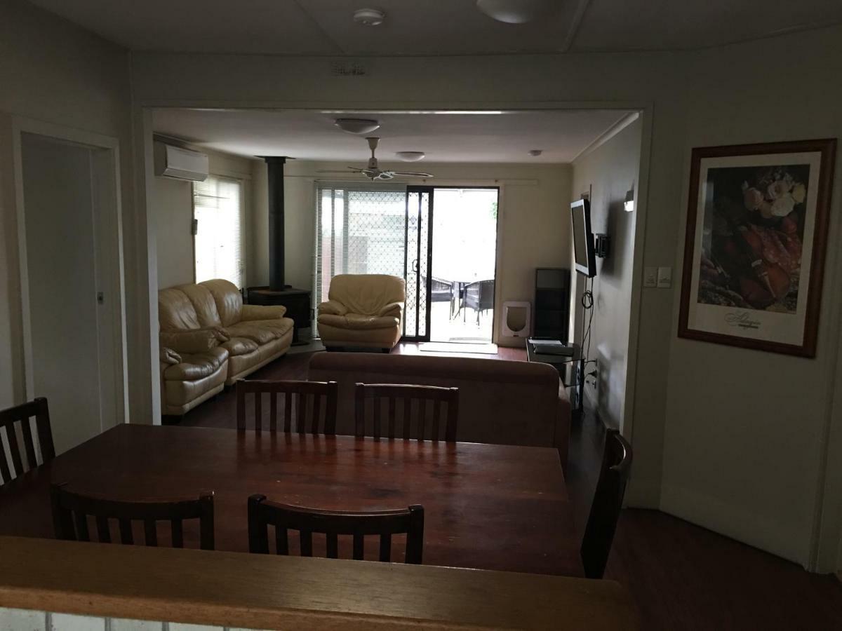 Kickback Cottages Lakes Entrance Buitenkant foto
